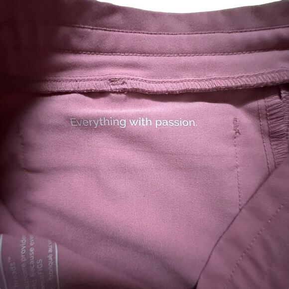 FIGS YOLA Skinny Scrub Pants for Women — pants have been hemmed ~ size XSmall - Picture 9 of 13